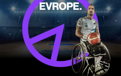 Vijolični Ljubljanski grad opozarja na največjo manjšino na svetu – ljudi z invalidnostmi